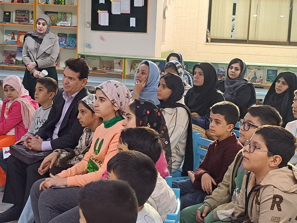 محمد دهریزی؛ نویسندهای که در مرکز فرهنگی هنری شماره ۳۵ نوجوانان را به مطالعه فراخواند