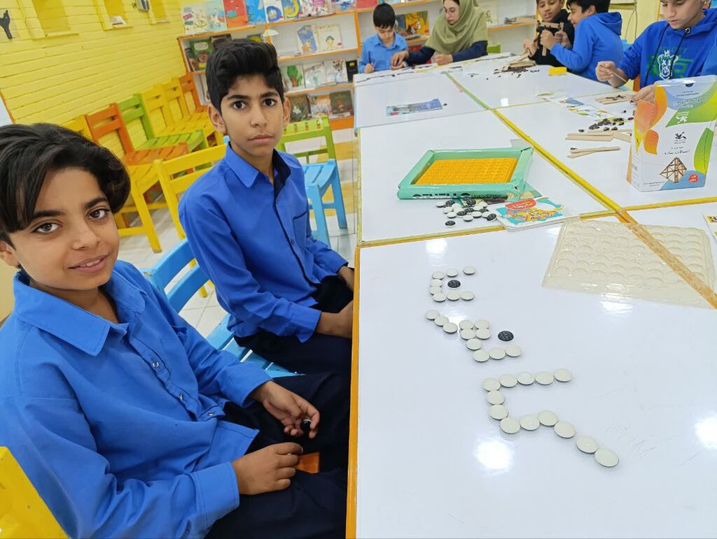 پاسداشت هفته کتاب و کتابخوانی در مرکز فرهنگی هنری حاجی آباد