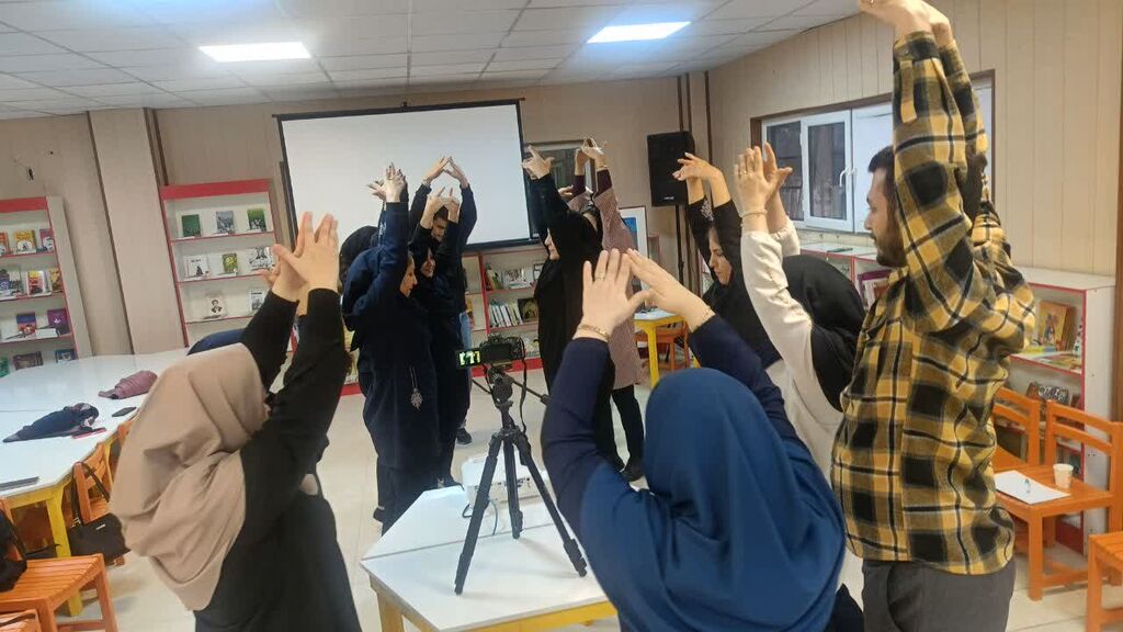 برگزاری دوره آموزشی «تئاتر اشیا» با حضور مربیان کانون پرورش فکری کودکان و نوجوانان استان البرز