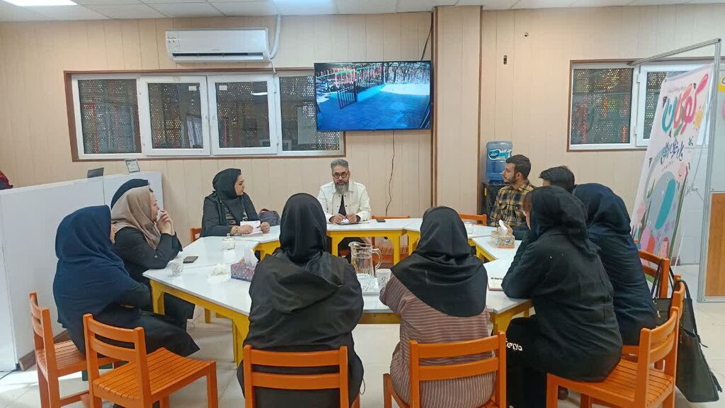 برگزاری دوره آموزشی «تئاتر اشیا» با حضور مربیان کانون پرورش فکری کودکان و نوجوانان استان البرز