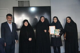 تقدیر مدیرکل کانون از دنیز محمدی، کانون‌یار فعال کانون استان