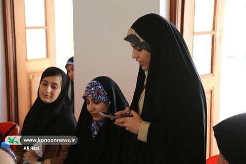 نشست ادبی "سیمرغ" به روایت تصویر