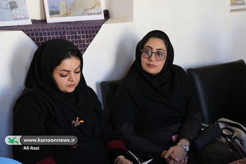 نشست ادبی "سیمرغ" به روایت تصویر