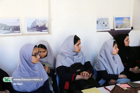 نشست ادبی "سیمرغ" به روایت تصویر