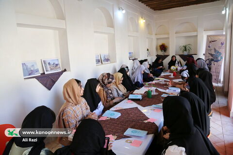 نشست ادبی "سیمرغ" به روایت تصویر