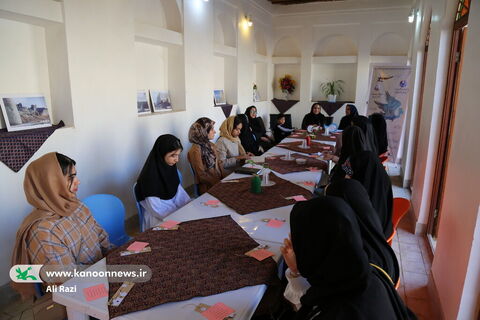 نشست ادبی "سیمرغ" به روایت تصویر