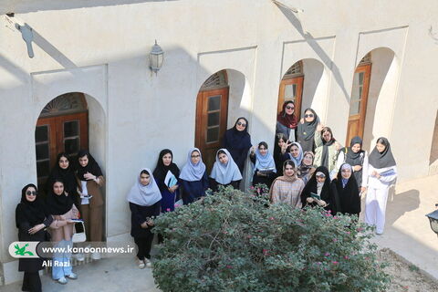 نشست ادبی "سیمرغ" به روایت تصویر