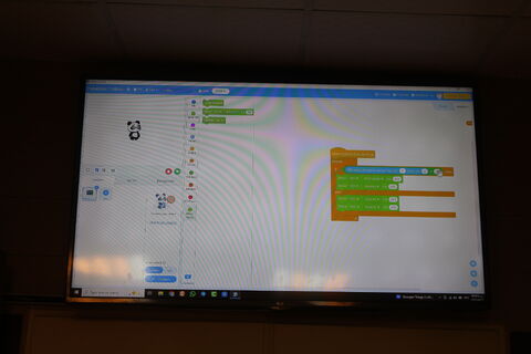 بازدید مدیرکل کانون استان از بخش های مختلف مرکز مجتمع تبریز   و گفت و گوی صمیمی با والدین اعضا مرکز و تشویق و ترغیب آنها به شرکت در جشنواره  قصه گویی.«پنجشنبه 29 آبان 1404»