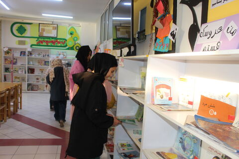 بازدید مدیرکل کانون استان از بخش های مختلف مرکز مجتمع تبریز   و گفت و گوی صمیمی با والدین اعضا مرکز و تشویق و ترغیب آنها به شرکت در جشنواره  قصه گویی.«پنجشنبه 29 آبان 1404»