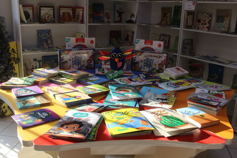 بازدید مدیرکل کانون استان از بخش های مختلف مرکز مجتمع تبریز   و گفت و گوی صمیمی با والدین اعضا مرکز و تشویق و ترغیب آنها به شرکت در جشنواره  قصه گویی.«پنجشنبه 29 آبان 1404»