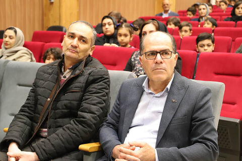 گرامیداشت هفته کتاب با حضور مسئولان و تجلیل از کتاب‌خوانان برتر در کانون اردبیل