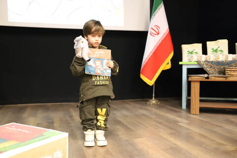 گرامیداشت هفته کتاب با حضور مسئولان و تجلیل از کتاب‌خوانان برتر در کانون اردبیل