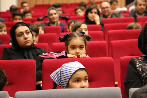 گرامیداشت هفته کتاب با حضور مسئولان و تجلیل از کتاب‌خوانان برتر در کانون اردبیل