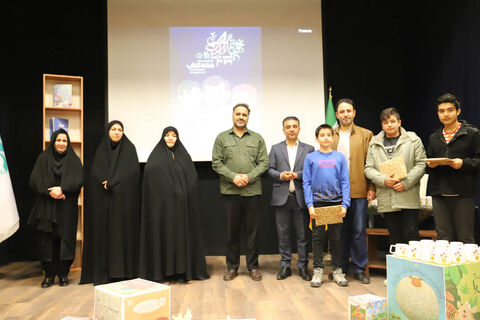 گرامیداشت هفته کتاب با حضور مسئولان و تجلیل از کتاب‌خوانان برتر در کانون اردبیل