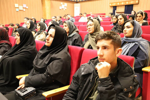 گرامیداشت هفته کتاب با حضور مسئولان و تجلیل از کتاب‌خوانان برتر در کانون اردبیل