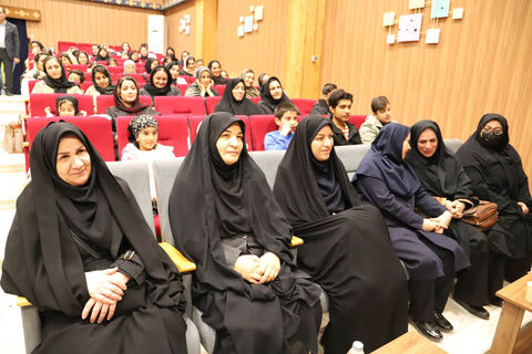 گرامیداشت هفته کتاب با حضور مسئولان و تجلیل از کتاب‌خوانان برتر در کانون اردبیل