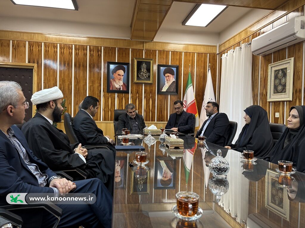 دیدار مدیرعامل کانون با استاندار سمنان در سفر به استان