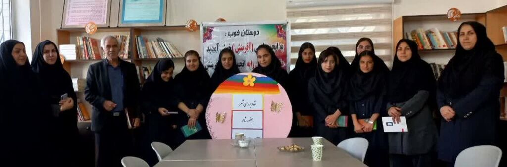 برگزاری انجمن شعر در مرکز آبدانان