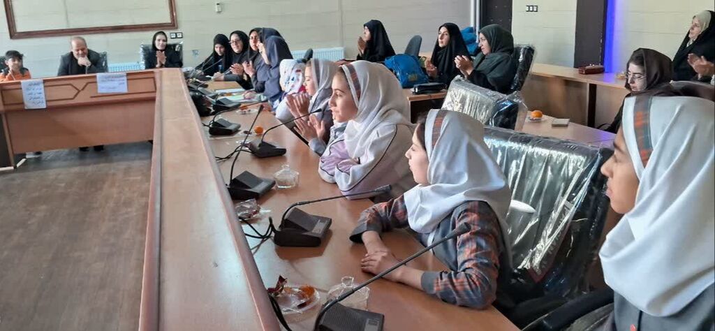 از ۴۵عضو فعال و کتابخوان مرکز کنگاور تجلیل شد