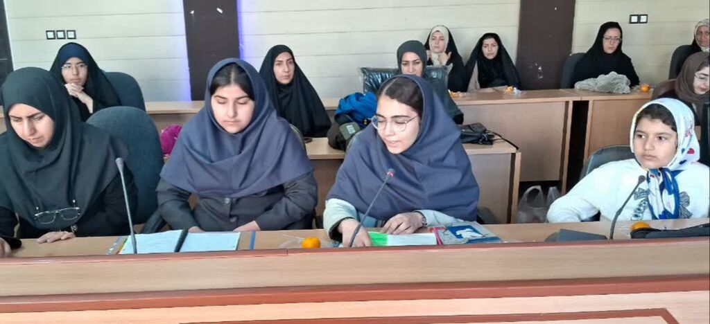 از ۴۵عضو فعال و کتابخوان مرکز کنگاور تجلیل شد