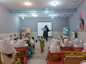 برگزاری ویژه برنامه "دوست من کتاب" در مرکز فرهنگی هنری مرکز پارک لاله