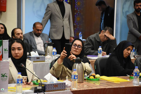 نشست با اهالی فرهنگ و هنر،مدیرعامل.سمنان