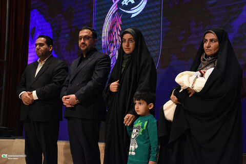 تجلیل از خانواده شهید،مدیرعامل.سمنان