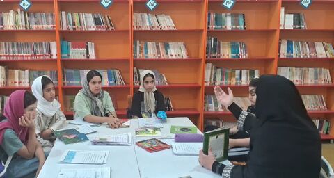 کرمانشاه.  ویژه‌برنامه کتابخوانی