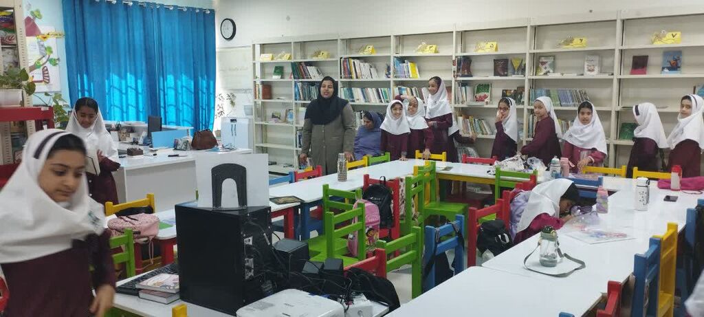 مرکز فرهنگی هنری بندر خمیردر هفته کتاب و کتابخوانی