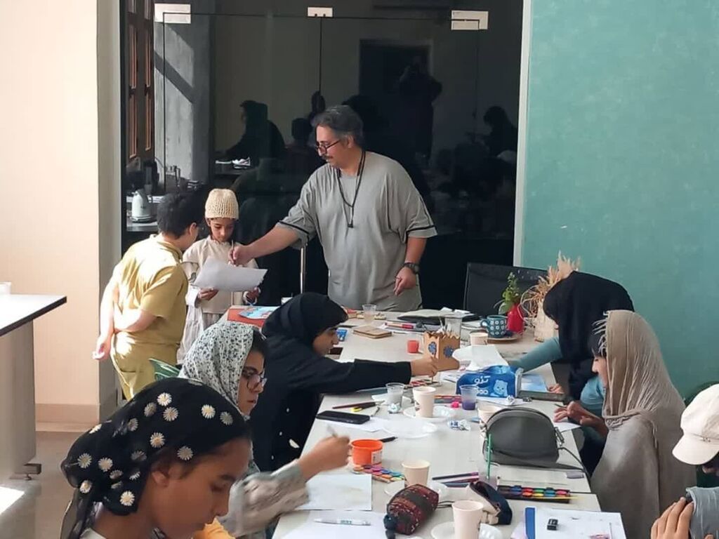 برگزاری نشست تخصصی «تصویرگری کتاب» با حضور امیر غفارزاده در کانون هرمزگان