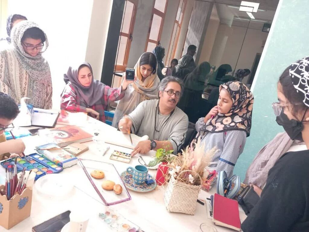 برگزاری نشست تخصصی «تصویرگری کتاب» با حضور امیر غفارزاده در کانون هرمزگان