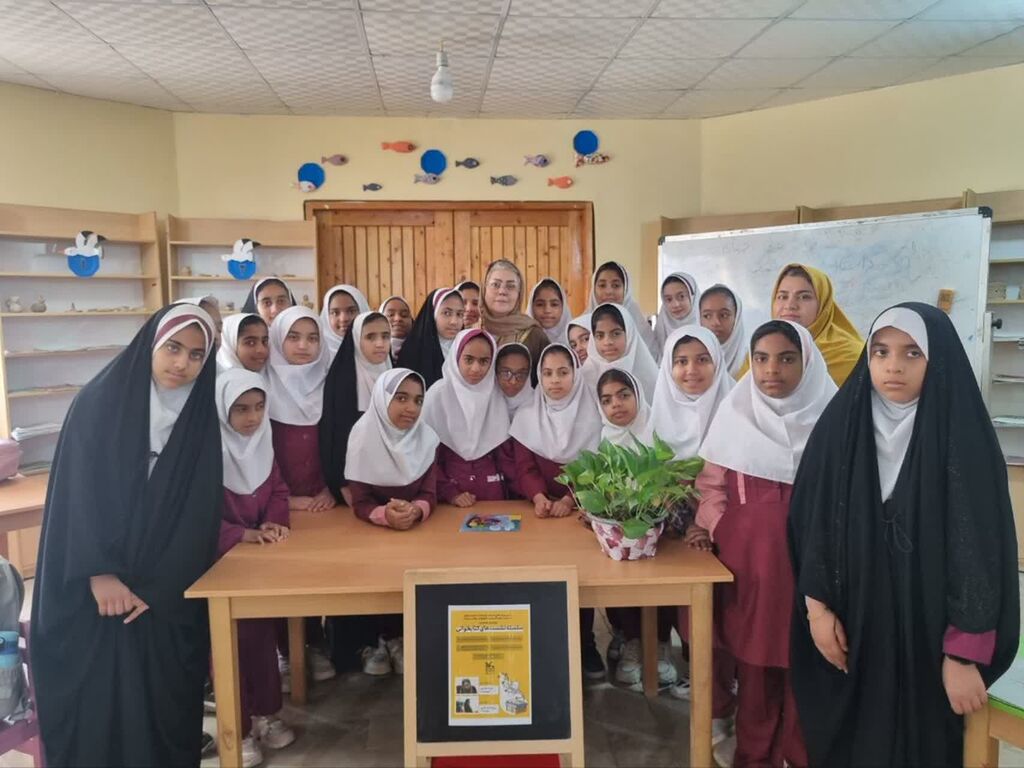 نشست نویسندگان با کودکان و نوجوانان جزیره ابوموسی