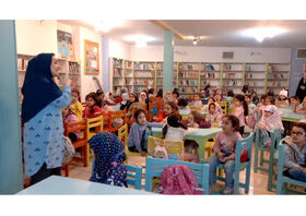 هفته کتاب و کتابخوانی در مرکز ۱۰، برگزاری ویژه‌برنامه «کتاب‌دوستان»