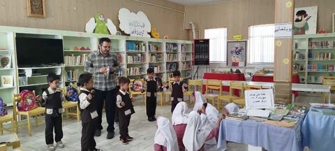 مراکز در هفته کتاب_مرکزی