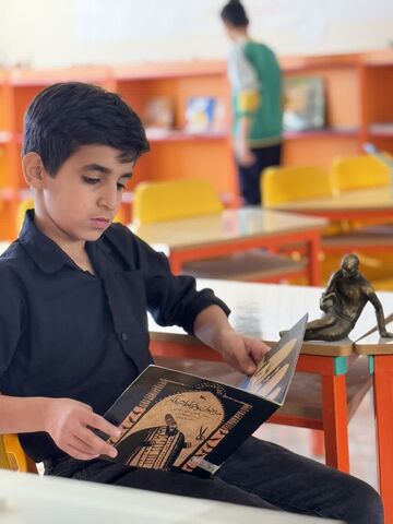 کرمانشاه.  کتاب