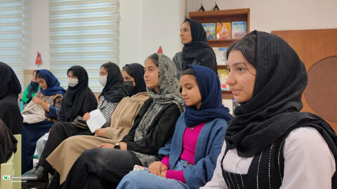 نشست ادبی دو پنجره کانون استان قم/ آلبوم پنجره ی اول