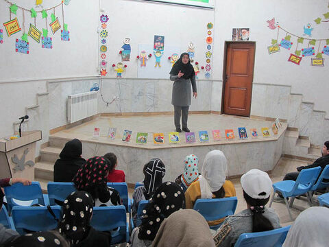 برنامه‌های گرامیداشت سی و سومین دوره هفته کتاب در مراکز کانون استان اردبیل (۲)