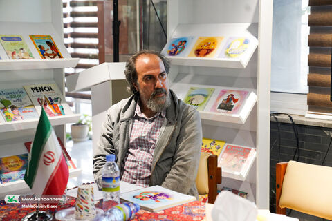 نشست نقد و بررسی مجموعه کتاب‌های «من به دنیا آمدم» برگزار شد