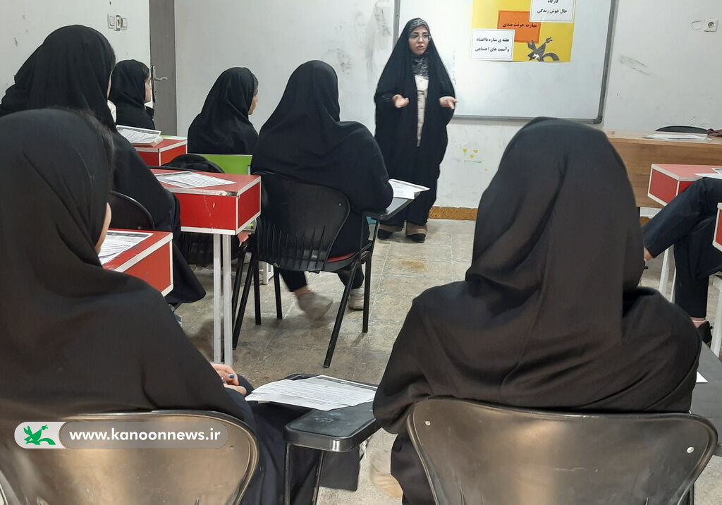 برگزاری ویژهبرنامههای هفته مبارزه با اعتیاد و آسیبهای اجتماعی در مراکز کانون استان بوشهر