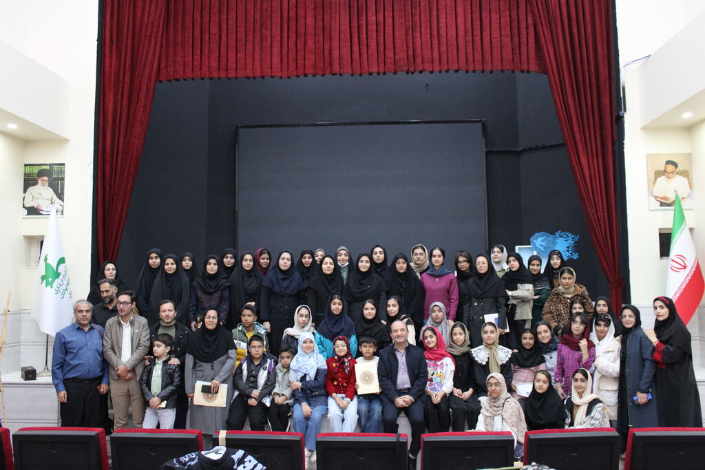 حضور بابک نیکطلب در برنامه «دو پنجره» کانون پرورش فکری همدان