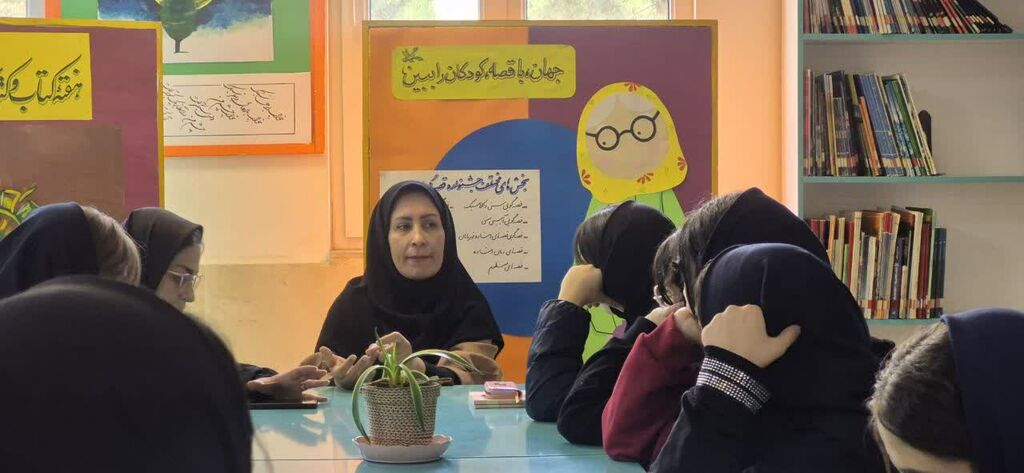 سلسله نشستهای «قصهگویی» در مراکز کانون پرورش فکری کودکان و نوجوانان استان البرز