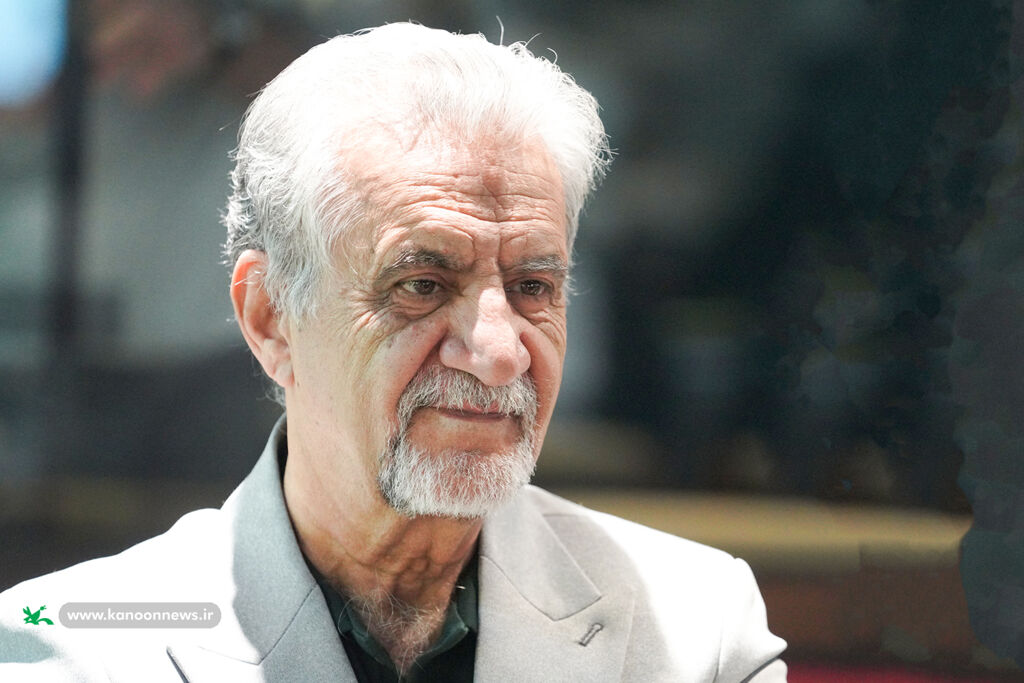 تأکید بر توجه به ادبیات نوزادان بهعنوان گفتمانی جدید