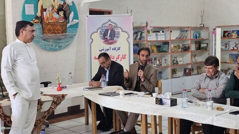 قصه، پیوند نسل‌ها؛ تصاویری از نشست‌های قصه‌گویی با مربیان کانون و مهدهای کودک در کانون یاسوج