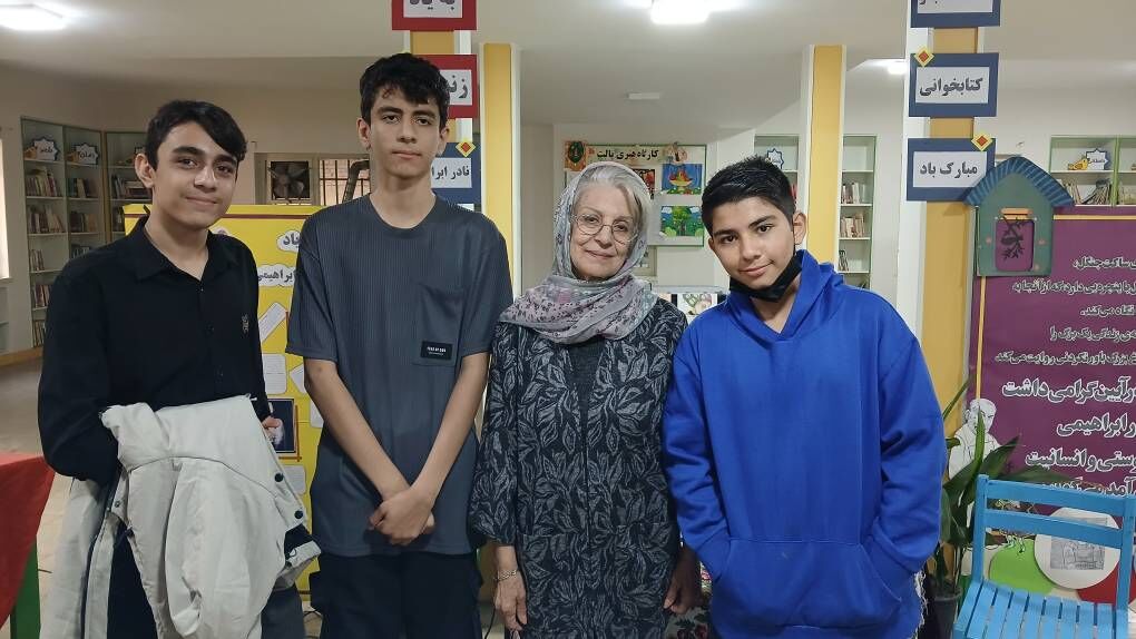  «فصل کتاب» در مرکز 25؛ یادمان نادر ابراهیمی با حضور همسرش فرزانه منصوری