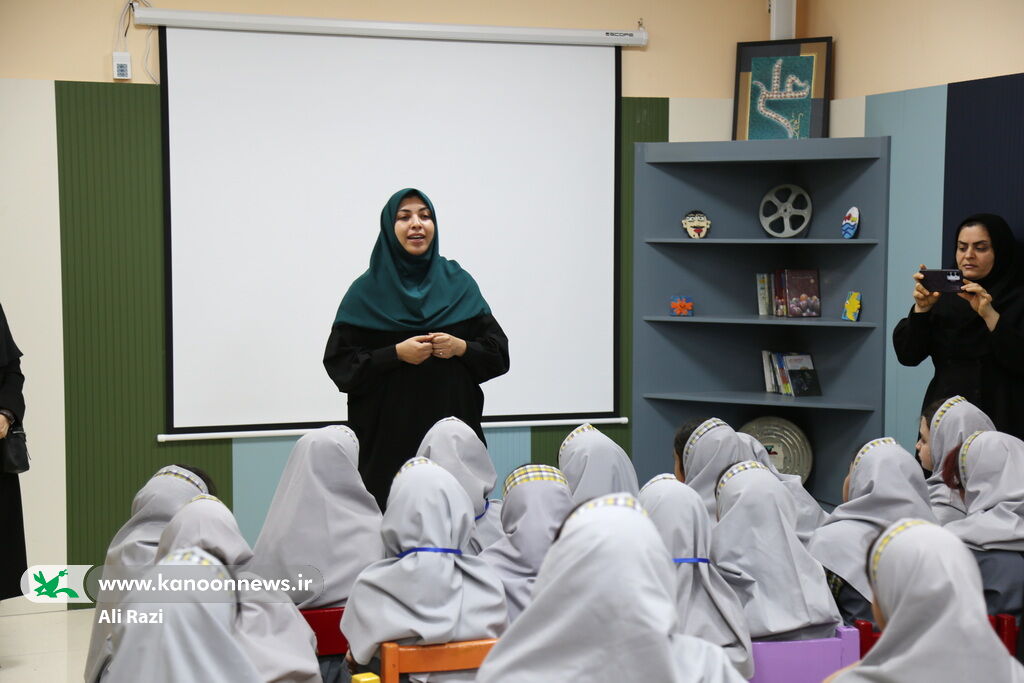 برپایی نمایشگاه کتابسازی کودکان در مرکز شماره ۱ کانون بوشهر