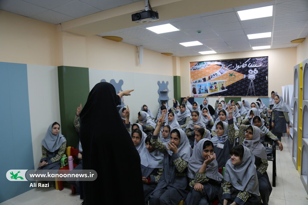 برپایی نمایشگاه کتابسازی کودکان در مرکز شماره ۱ کانون بوشهر