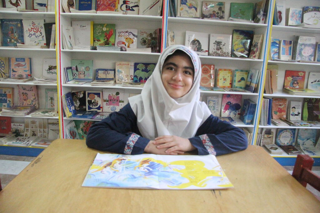 دختر مهابادی، کتابخوانترین کودک ایران