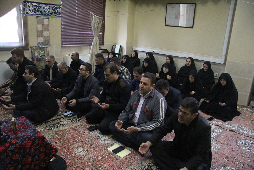 برگزاری مراسم در سوگ دخت پیامبر(ص)