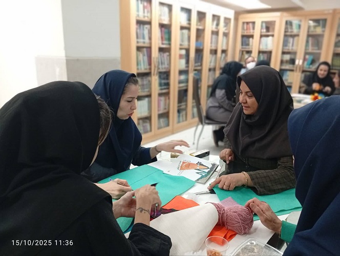 آماده‌سازی کتاب حسی-‌لمسی فراخوان رویش