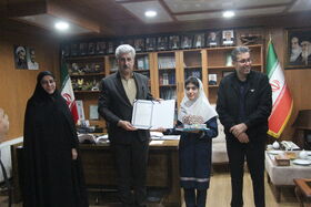 دختر مهابادی، کتاب‌خوان‌ترین کودک استان